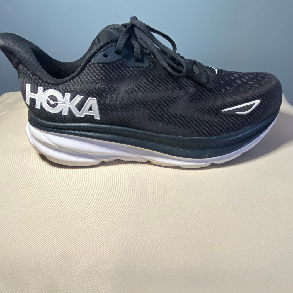 Hoka Clifton 9 Classic Black and White Ladies Athletic Sneakers